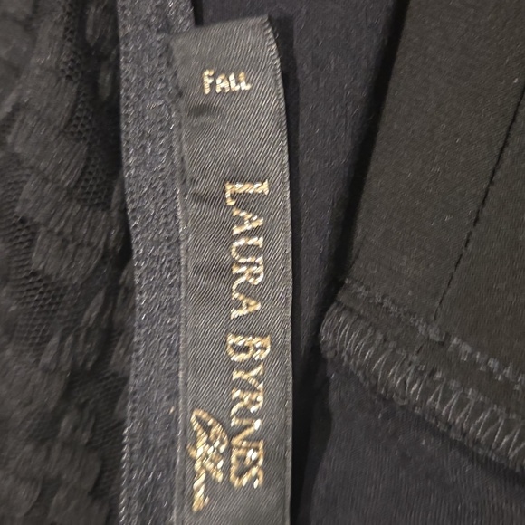 Elegant Black Lace Long Sleeve Dress - Picture 14 of 16